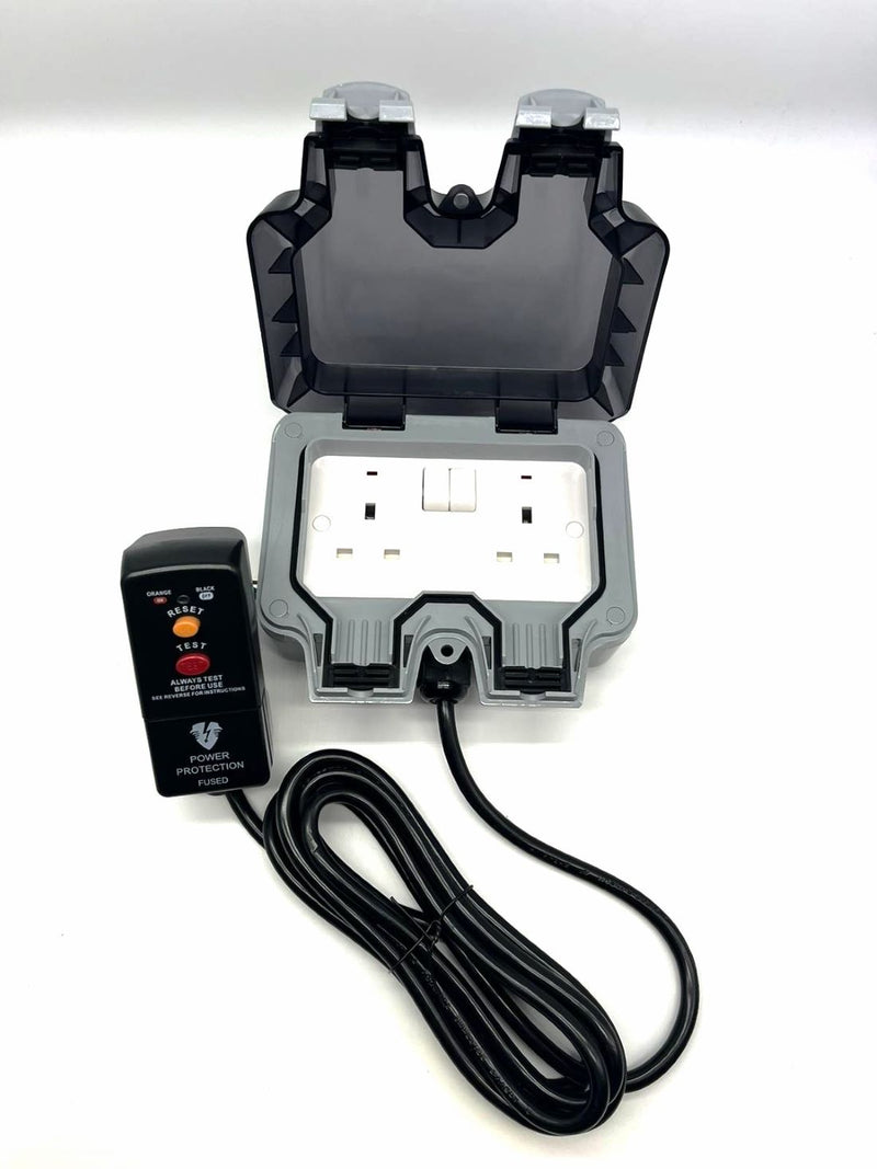 Load image into Gallery viewer, BG Weatherproof Double Socket with RCD + 3M Cable (WP22KIT/3)
