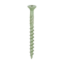 Single professional green coated deck screw for decking, fencing and woodwork outdoors 4.5mm x 50mm