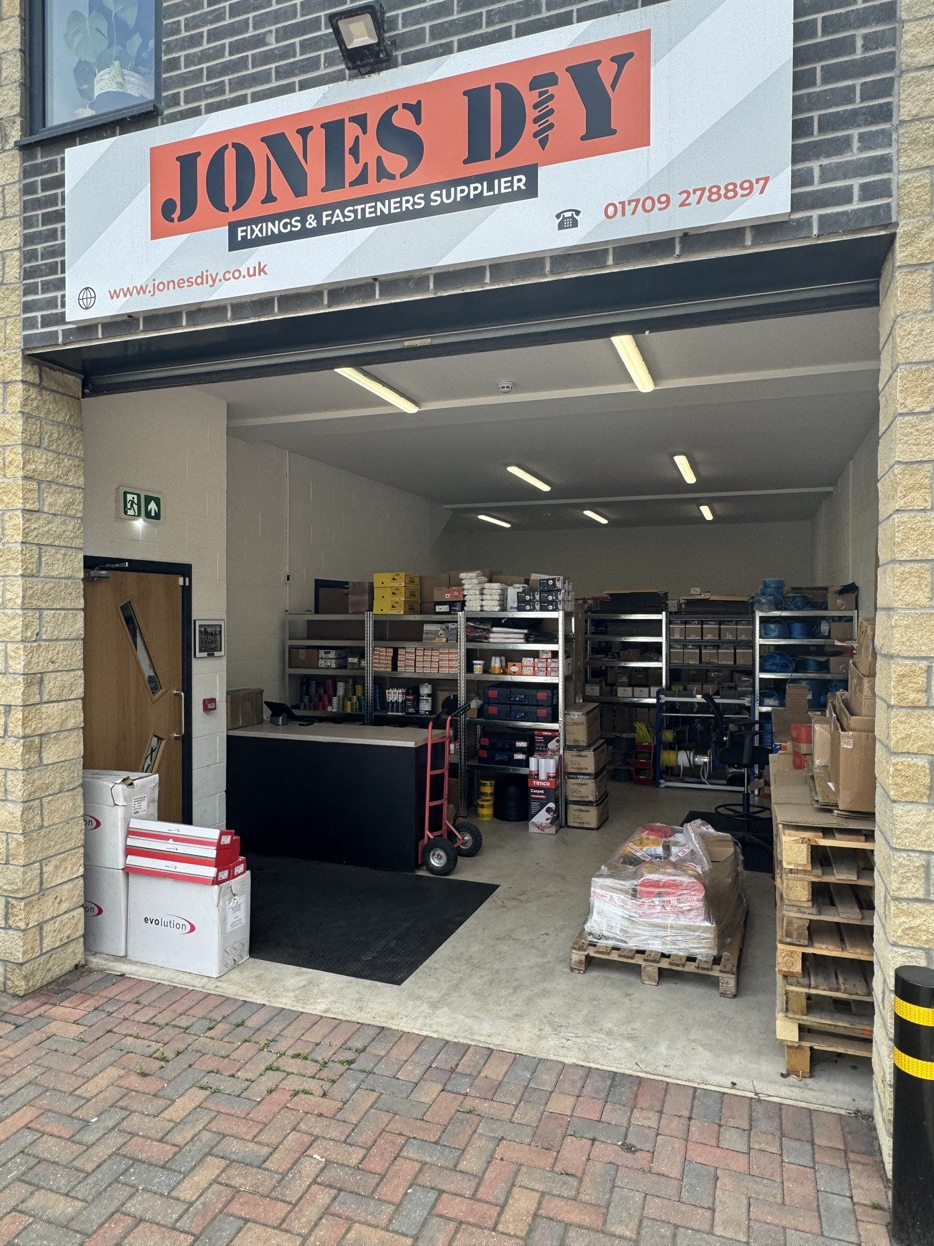 Jones DIY warehouse trade counter in Rotherham